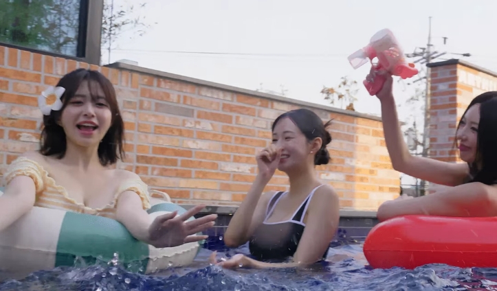 阿西美女室友竟然2